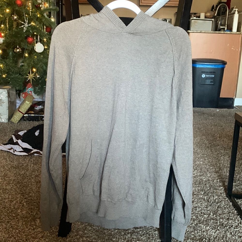 Old Navy tan pullover sweater w/ hoodie, size M.